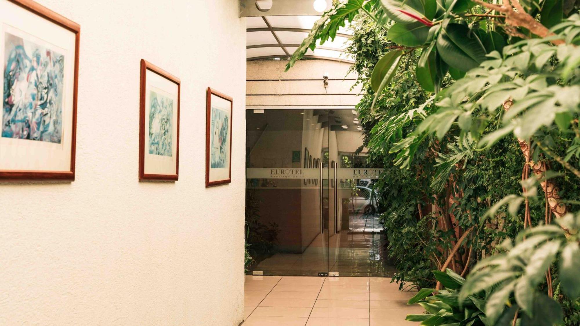 Hotel Eurotel El Bosque Сантьяго Экстерьер фото