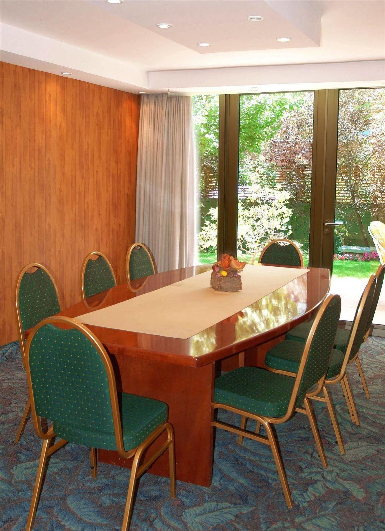 Hotel Eurotel El Bosque Сантьяго Экстерьер фото